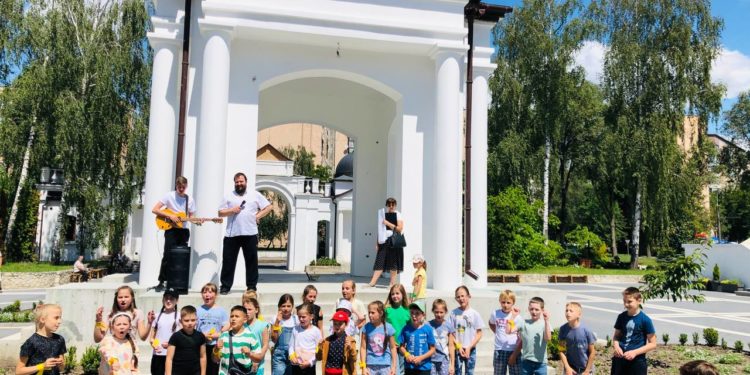 У Тернополі священники трьох православних єпархій організували християнський табір для дітей (фото)