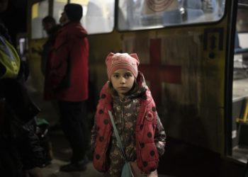 Майже 450 тис. вкрадених з України дітей росіяни пропонують використовувати як живий щит