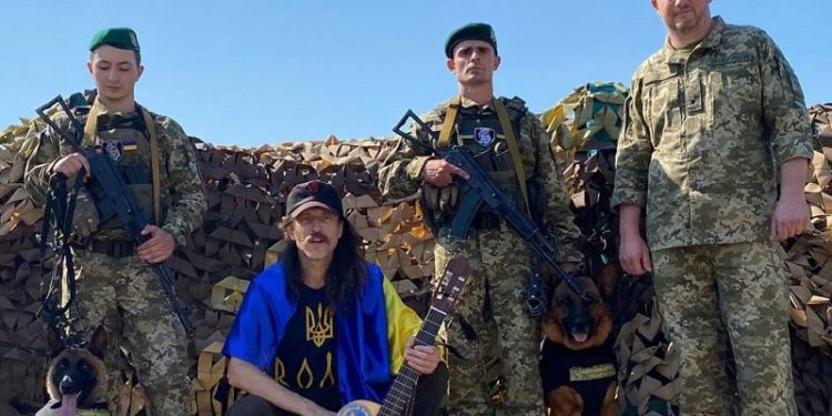 В Україну приїхав лідер американського гурту Gogol Bordello Євген Гудзь