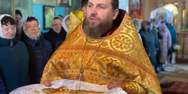 На Рівненщині священик московського патріархату звинувачує родини загиблих у їхніх смертях