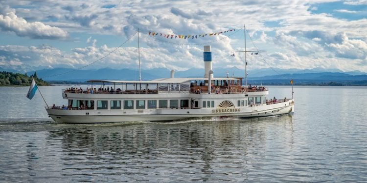 Між Білгородом-Дністровським та Овідіополем запустили пасажирський катер