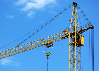 В Україні почали будувати 5-поверхівки для переселенців