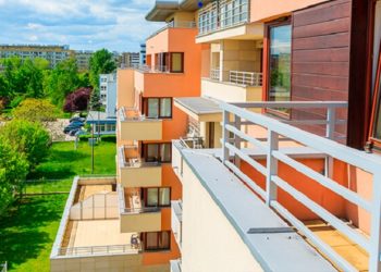 Українським біженцям у Польщі роздадуть безкоштовне житло: як отримати квартиру