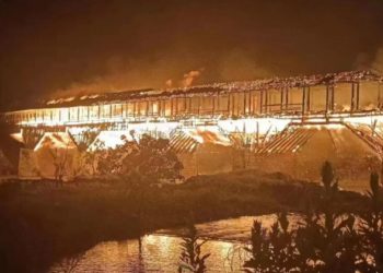 У Китаї згорів найдовший дерев’яний міст, побудований 900 років тому