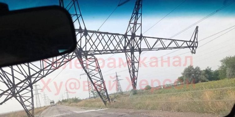 На окупованій рф Херсонщині “втомилася” високовольтна лінія із ЗАЕС до Криму