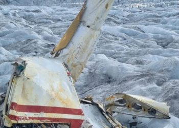 У горах Швейцарії випадково знайшли уламки літака, який упав 54 роки тому (фото)