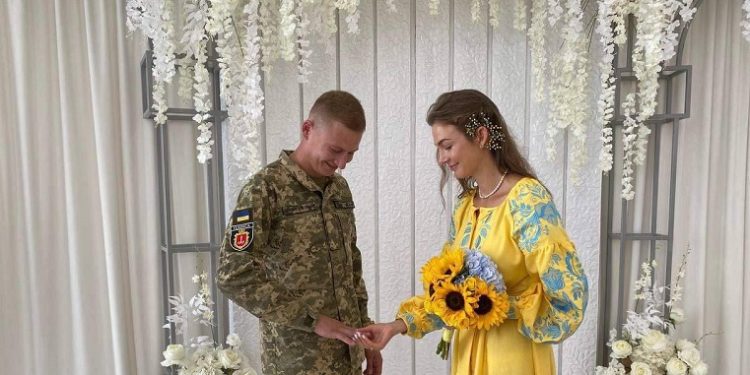 На Рівненщині в День Незалежності побралося 20 пар молодят