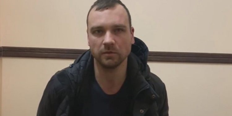 Луцький скрипаль, який “здав” ворогу під обстріл військовий аеродром, відмовився визнавати провину (відео)