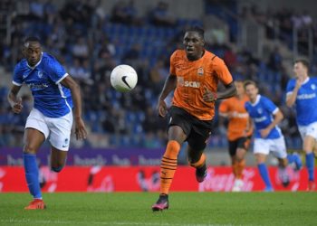 Матір іноземного легіонера “Шахтаря” просить сина залишитись в Україні