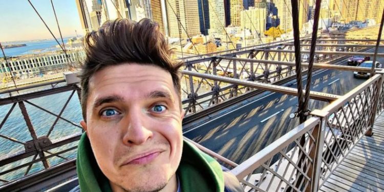 Українського шоумена Анатолія Анатоліча пограбували в Парижі (фото)