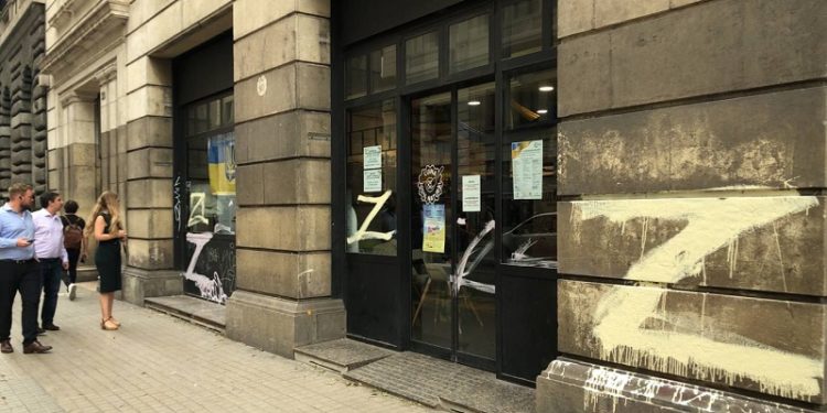 В Іспанії вандали розмалювали проросійськими символами “Z” мури часів Римської імперії (фото)