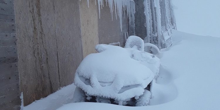 Гірські рятувальники показали зиму в Карпатах у вересні (фото)
