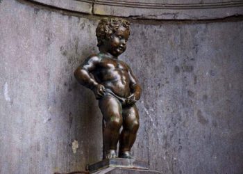 У Брюсселі пацієнтам із психічними проблемами відтепер радять відвідати “пісяючого хлопчика”