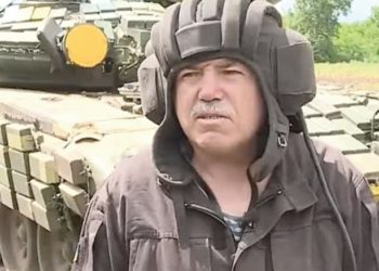 Директор школи з Ярмолинців на Хмельниччині служить командиром танка