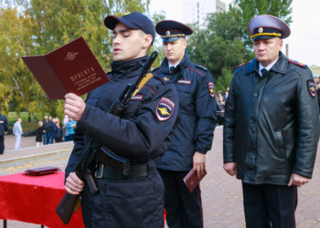 В Росії достроково випускають курсантів, бо на війні бракує командирів