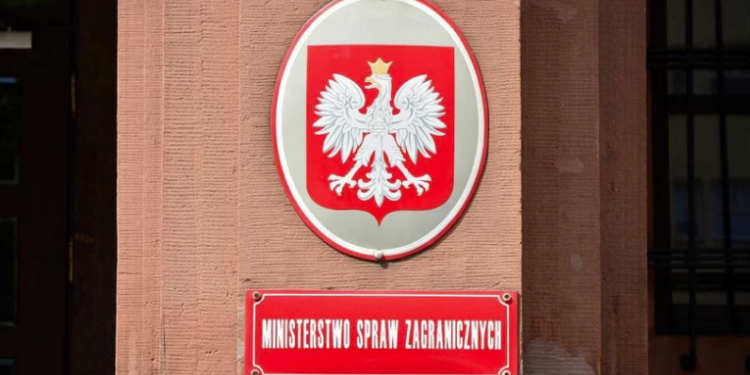 Болгарія, Польща та Естонія просять своїх громадян покинути територію Росії