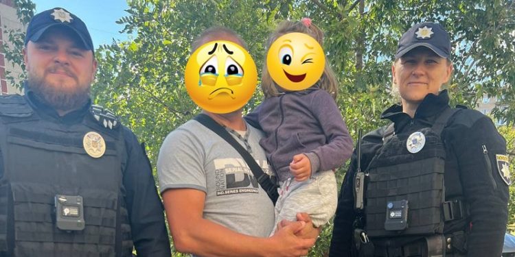 У Києві поліція більш як годину шукала 4-річну дівчинку після гри в хованки з батьком