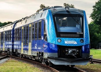 У Німеччині почали курсувати перші в світі потяги на 100% водневому двигуні (відео)
