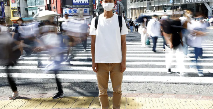 Робота мрії: 38-річному японцю платять за те, що він нічого не робить (відео)