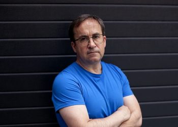 Ворог відтягує сили до річки Оскіл, щоб створити нову лінію оборони, – Згурець