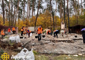 Волонтери показали, що залишилося від зруйнованого будинку лідера “Другої ріки” під Гостомелем (фото)