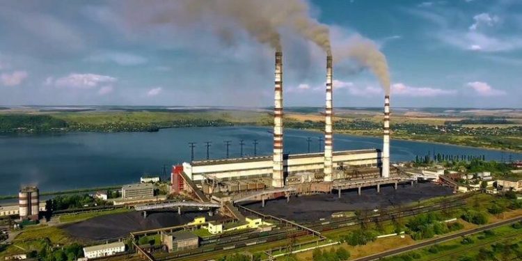 У Бурштинську ТЕС на Прикарпатті влучили 4 ракети