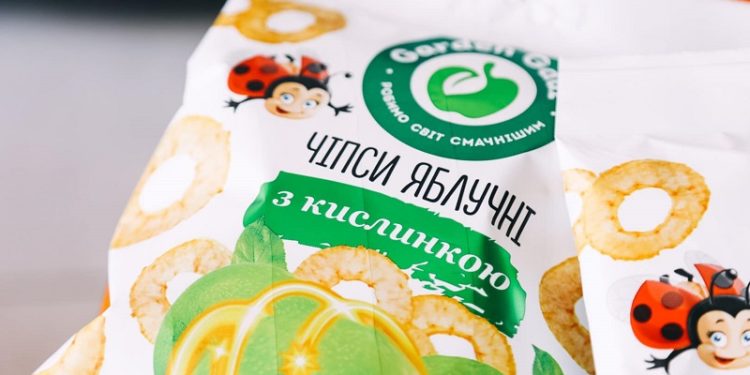 Фермерське господарство з Тернопільщини виготовляє “здорові” чіпси з яблук і кабачків (фото)
