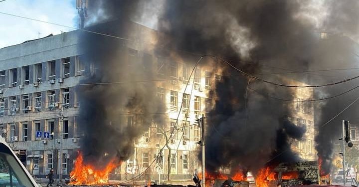 У Києві внаслідок ракетних ударів пошкоджено університет Шевченка, філармонію і два музеї