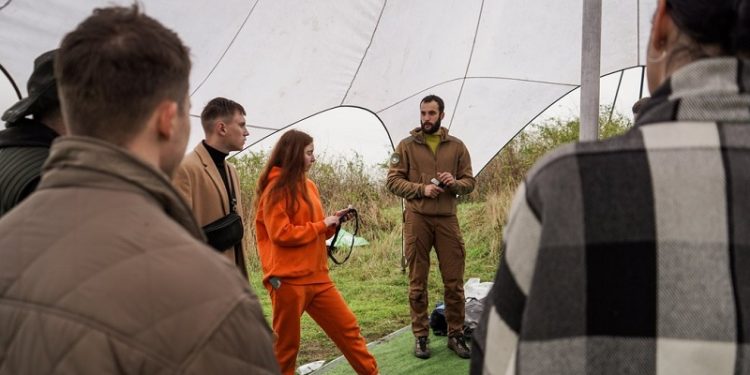 На Щекавиці в Києві провели тренінг з першої медичної допомоги (фото)