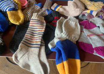 Фіни зв’язали 20 тисяч вовняних шкарпеток для ЗСУ (фото)
