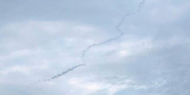 Російську ракету збили над Хмельниччиною, є руйнування