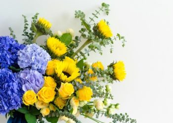 У Москві п’ятикласницю забрали до поліції через жовто-сині квіти на аватарці