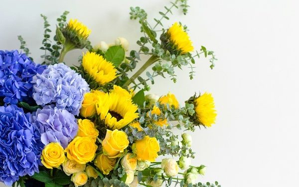 У Москві п’ятикласницю забрали до поліції через жовто-сині квіти на аватарці