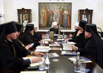 Синод ПЦУ дозволив різдвяні богослужіння 25 грудня за бажання громади