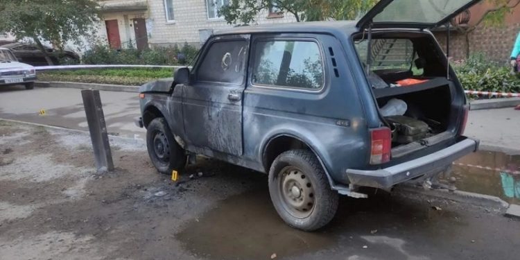 У Козятині підірвали автівку офіцера поліції (фото)