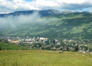 Двох братів із Закарпаття посадили за спробу зґвалтування туристки