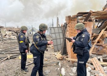 Росія вдарила ракетами по Дніпру, зруйновано сім будинків (фото)