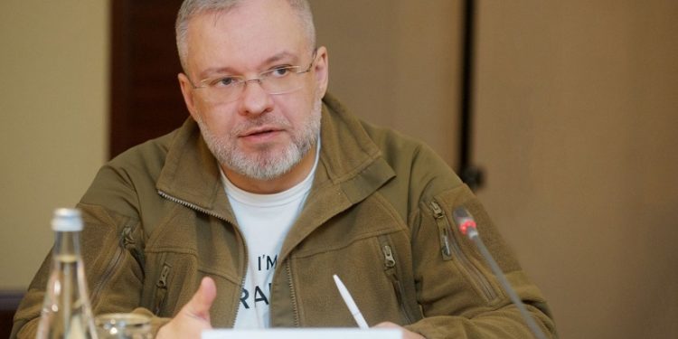 “Якщо не буде обстрілів”: Міненерго обіцяє повернути планові відключення до вечора 24 листопада