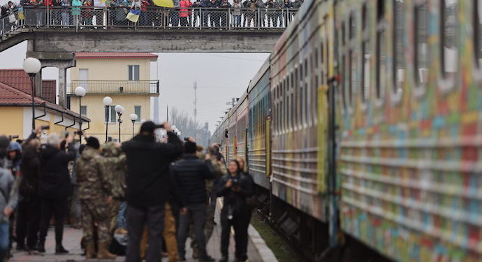 До Херсона прибув перший з 24 лютого війни поїзд (відео)