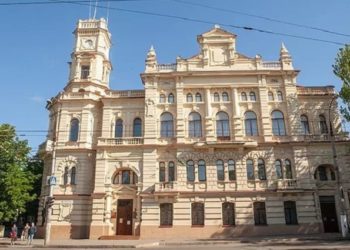 Окупанти пограбували художній музей у Херсоні (відео)