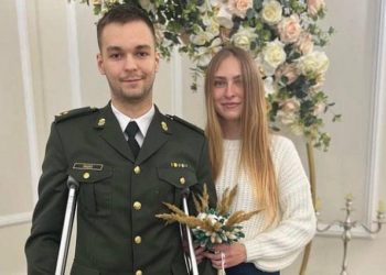 Звільнений із полону захисник Маріуполя одружився (фото)