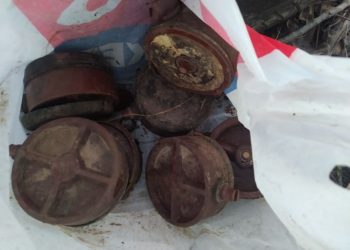 На Рівненщині діти знайшли 9 мін у пакеті (фото)