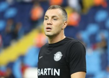 Відомого російського футболіста вигнали з турецького клубу