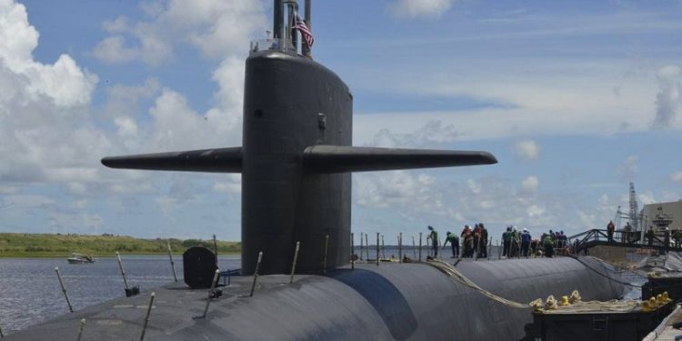 У Середземне море зайшов найбільший у світі підводний носій ядерної зброї (відео)