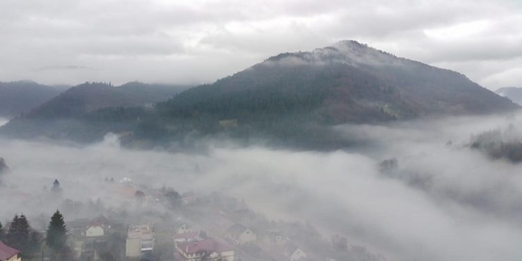 На Закарпатті розшукують чотирьох чоловіків, які загубилися у горах (відео)