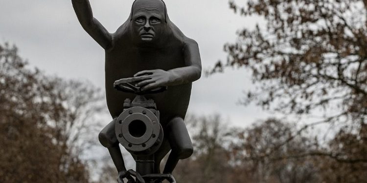 У Чехії встановили пам’ятник Путіну у вигляді гобліна (фото)