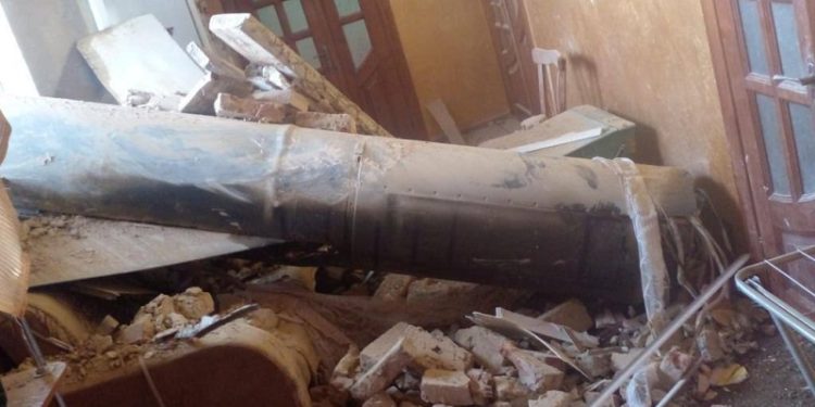 Ракета влучила в будинок на Франківщині, але не вибухнула (фото)