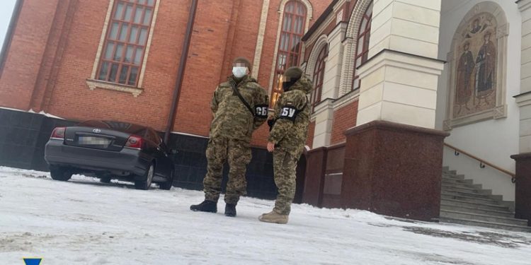 СБУ проводить обшуки у соборі УПЦ МП у Борисполі (фото)