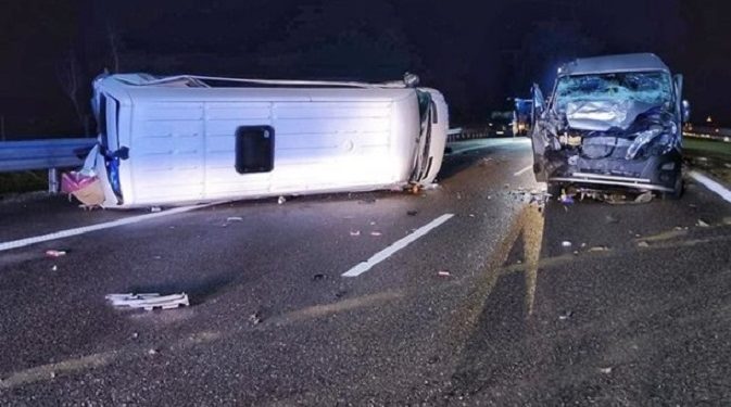 Два буси з українцями потрапили в ДТП у Польщі, є постраждалі
