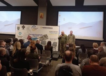 Де повинен бути командир: на фронті чи розгулювати на львівських форумах?